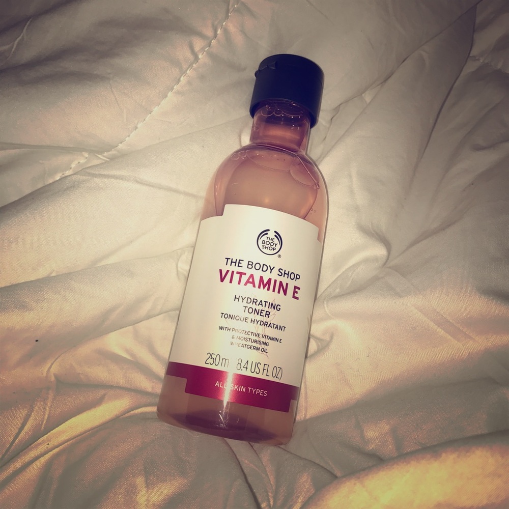The Body Shop Vitamin E Toner Unused New Skincare